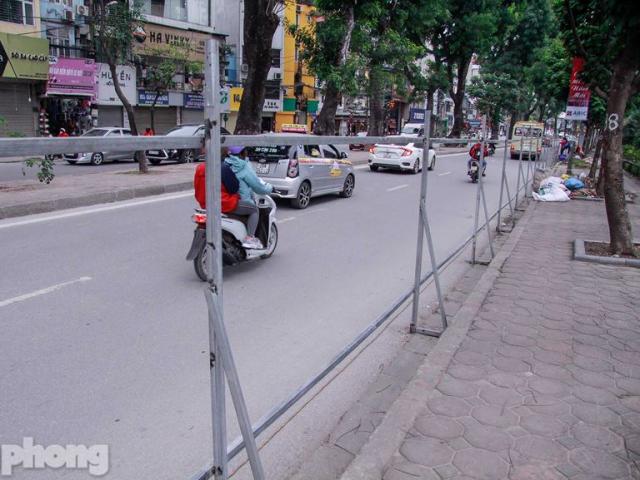 Hà Nội xén vỉa hè, hạ gần 500 cây xanh để mở rộng đường Láng
