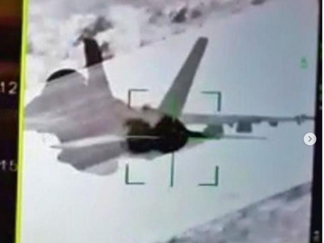 Thực hư Su-35 Nga “khóa chết” mục tiêu tiêm kích F/A-18 Mỹ