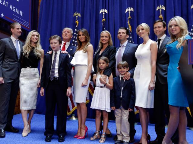 Ngoài ái nữ Ivanka, Tổng thống Mỹ Donald Trump còn những người con nào?