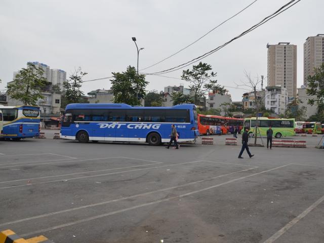 Hình ảnh lạ tại bến xe, phố phường Hà Nội sau kỳ nghỉ Tết Nguyên đán