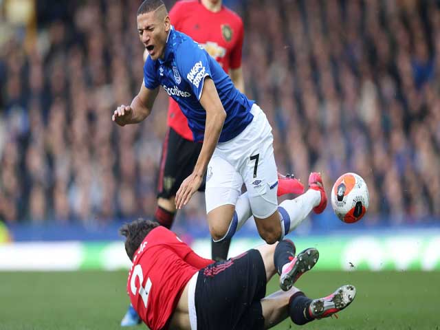 Video highlight trận Everton - MU: Tuyệt phẩm Bruno Fernandes, nghẹt thở phút 90+2