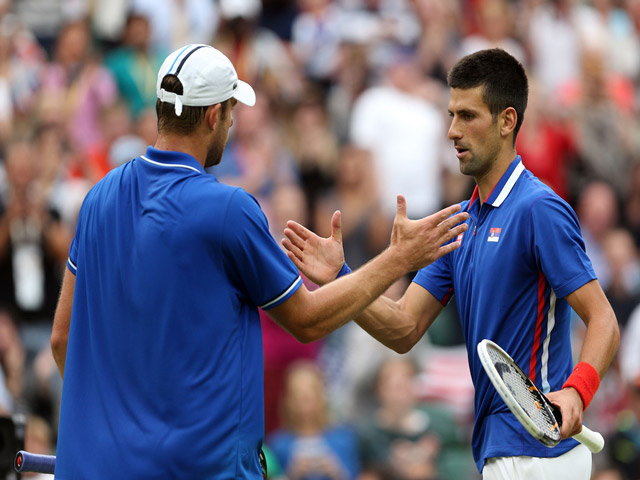 Tin thể thao HOT 28/3: ”Djokovic biến tôi thành đứa trẻ trên sân đấu”