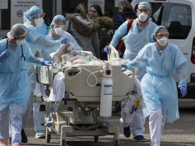 'Quả bom hẹn giờ' tại Pháp phát tán virus SARS-CoV-2 ra khắp thế giới
