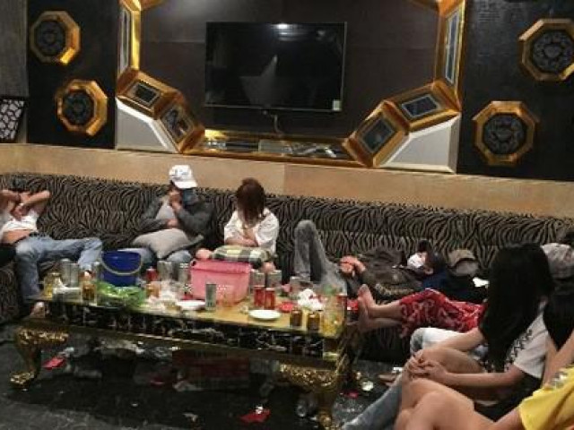 47 nam nữ phê ma túy trong quán karaoke ở Quảng Nam