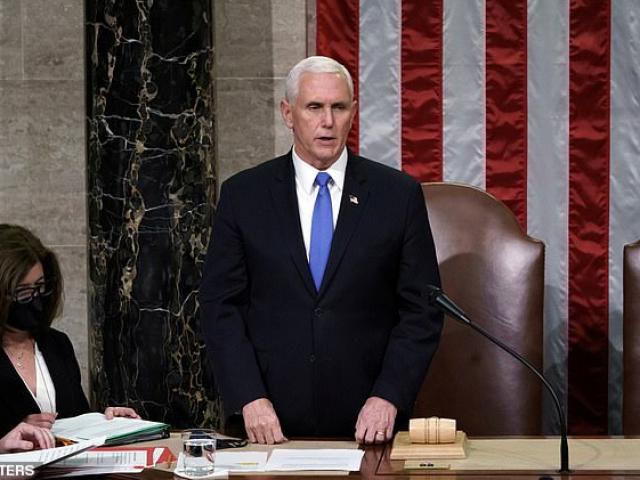 Hạ viện “ép” phế truất ông Trump: Ông Pence ra quyết định