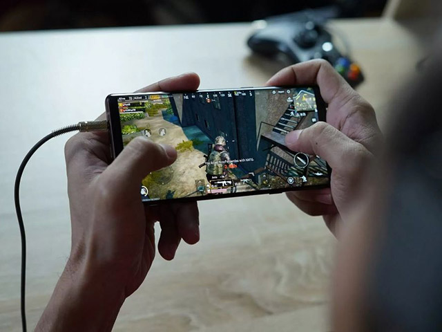 Samsung vén màn vũ khí giúp Galaxy S22 vượt iPhone 13?