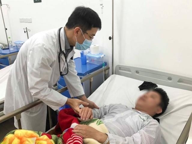 Bác sĩ giật mình vì cách sơ cứu đột quỵ đáng sợ, khủng khiếp này