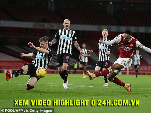 Video Arsenal - Newcastle: ”Lột xác” chóng mặt, siêu sao bùng nổ