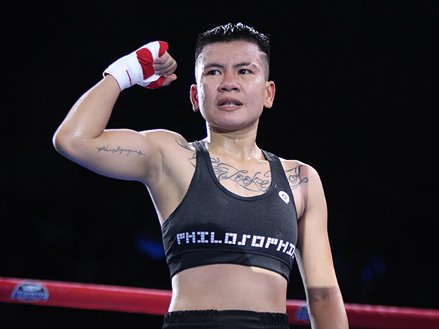 Nữ võ sĩ Thu Nhi: Cô bé bán vé số sắp thành huyền thoại Boxing Việt Nam