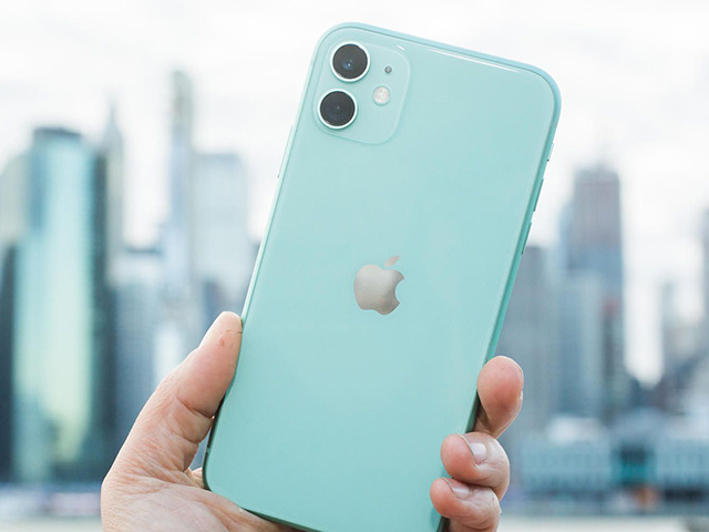Mua smartphone chơi Xuân, iPhone 11 vẫn đáng mua hơn iPhone 12?