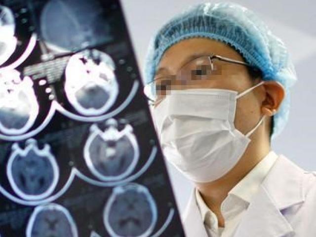 Quý ông 38 tuổi qua đời vì nhồi máu não, bác sĩ chỉ ra 2 thói xấu là ”kẻ thù không đội trời chung”