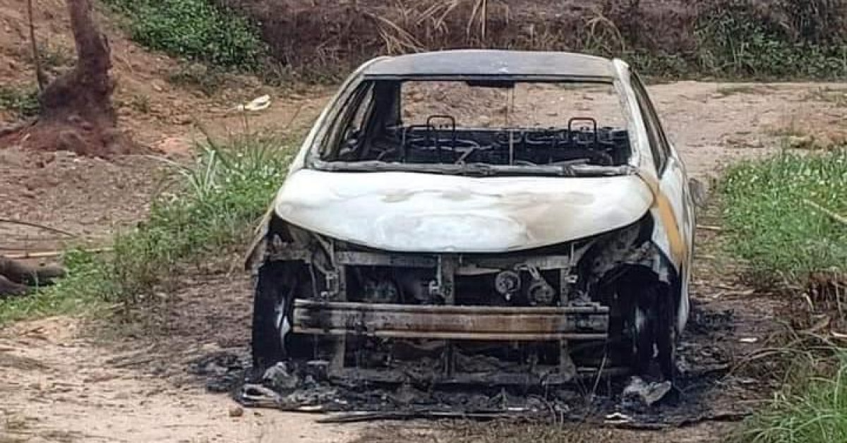 Điều tra vụ chém người nhập viện, đốt xe ô tô cháy rụi
