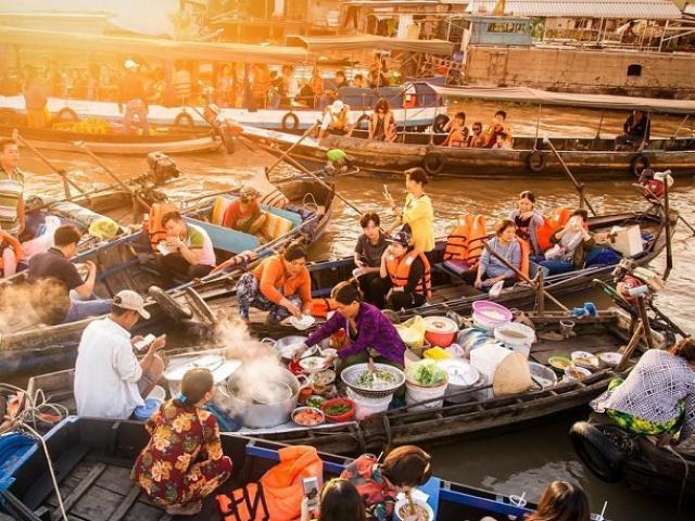 Nơi nào ở Việt Nam được dân gian cho là ”có dòng sông đẹp với nhiều giai nhân”?