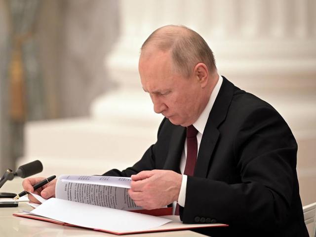Ông Putin công nhận độc lập 2 tỉnh ly khai Ukraine: Trung Quốc lên tiếng