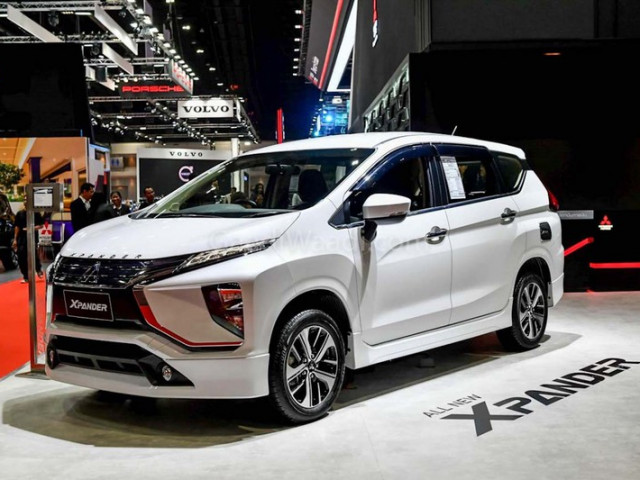 Xe nhập tăng tốc về nước cứu vãn tình trạng khan hiếm hàng