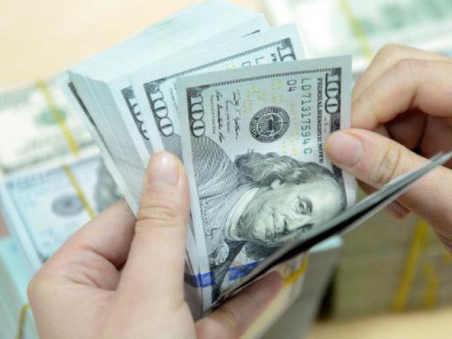 Tỷ giá USD tăng “nóng”, doanh nghiệp “kẻ mừng, người lo”