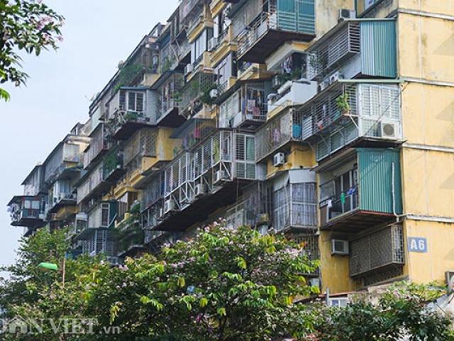 Ảnh: ”Chuồng cọp” phủ kín mặt tiền chung cư cao 9 tầng ở Hà Nội