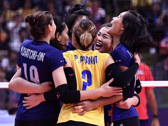 Thái Lan gây sững sờ thế giới: Thắng nhà vô địch bóng chuyền nữ 3-0
