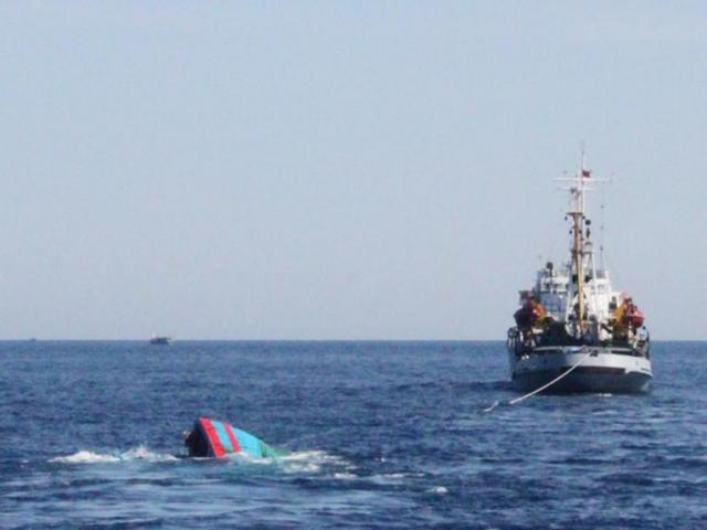 Mỹ dọa “ra tay” sau vụ Trung Quốc đâm tàu cá Philippines ở Biển Đông
