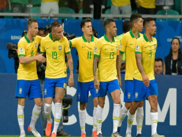 Trực tiếp Brazil – Peru: ”Vũ công Samba” nhảy múa với 3 bàn thắng