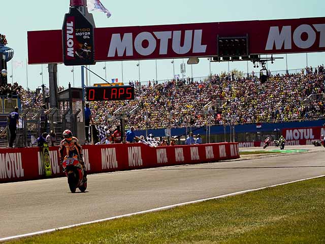 Đua xe MotoGP: Thử thách bản lĩnh tại “đền thờ” tốc độ