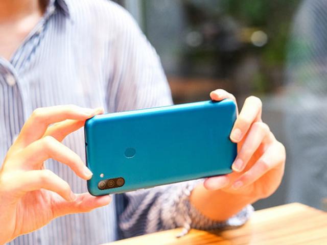 Chỉ bán online, ‘mãnh thú’ Galaxy M11 vẫn được người dùng săn đón