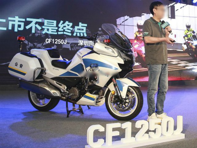 Lộ diện xe mô tô cảnh sát mới cực mạnh của Trung Quốc