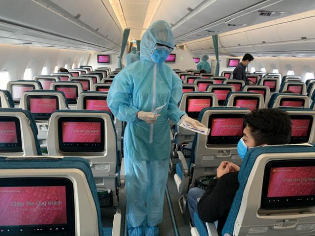 Dịch COVID-19 sáng 16/5: Chuyến bay từ Nga về Việt Nam đã có 25 người dương tính