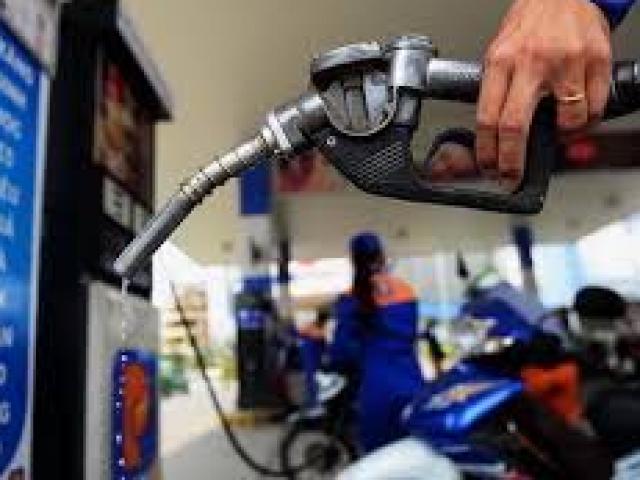Giá dầu ngày 19/5: Tăng “điên cuồng”, lên mốc cao nhất kể từ giữa tháng 3