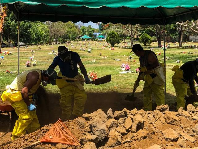 Quốc gia bị nghi giấu dịch Covid-19 vì chôn người chết quá nhanh