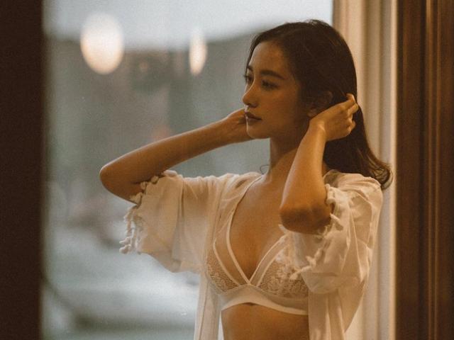 Hot girl Jun Vũ diện bikini khoe body nóng bỏng