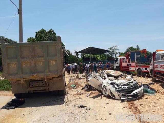”Lý lịch” xe tải HOWO chở đất đè bẹp xe con khiến 3 người tử vong