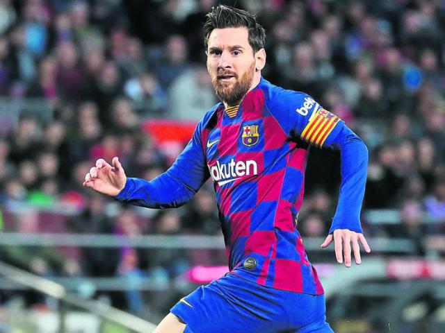 Messi dính chấn thương, Barca lo sốt vó lỡ hẹn tái xuất La Liga