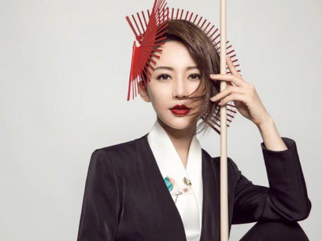 Những đường cơ ”kỳ ảo” của ”nữ hoàng billiards” xinh đẹp bậc nhất Trung Quốc