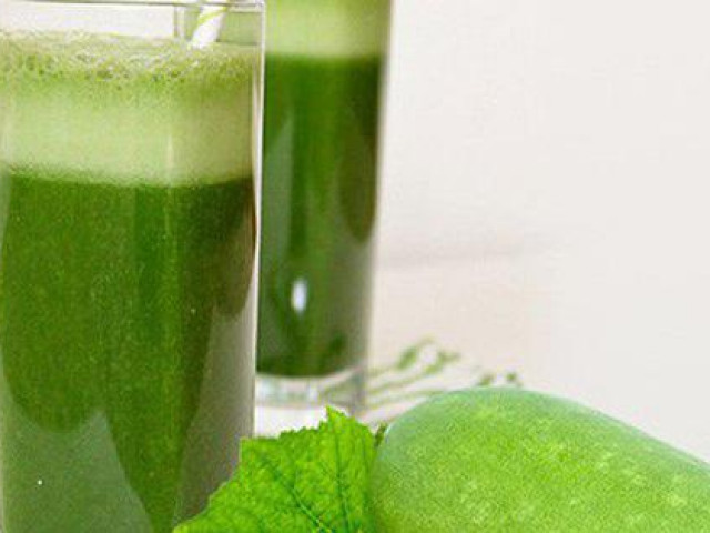 Mỗi ngày uống một cốc nước này sẽ giúp vợ giảm béo, chồng giải rượu