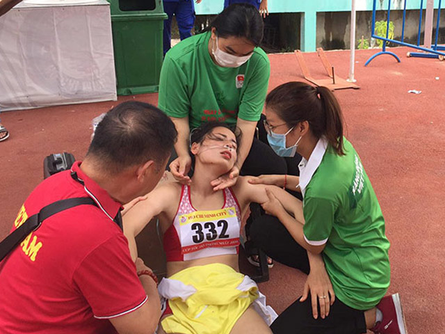 “Nữ hoàng điền kinh Việt” ngất xỉu, phải nhập viện tại Cúp Tốc độ 2020
