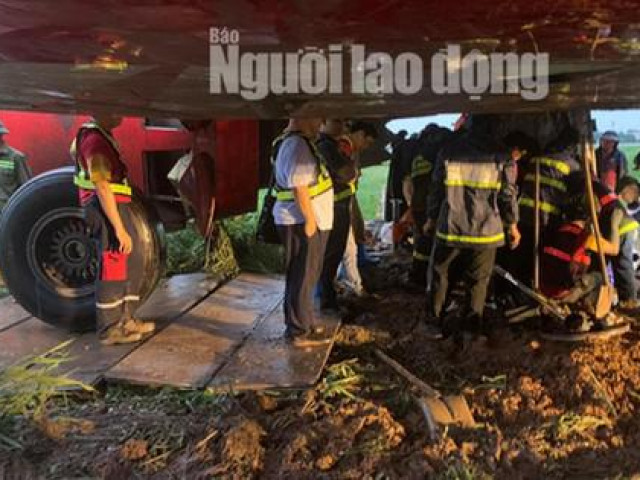 Đang giải cứu máy bay trượt khỏi đường băng ở Tân Sơn Nhất