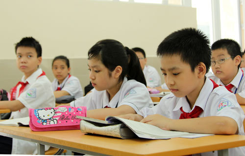 Khốc liệt tỉ lệ chọi 1/20 vào lớp 6 trường 'hot' ở Hà Nội