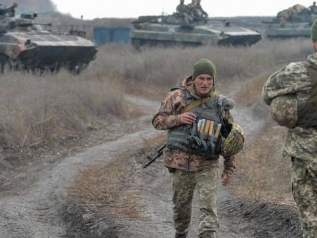 Ukraine tuyên bố: 28 nhóm tác chiến của quân Nga đã tập kết sát biên giới