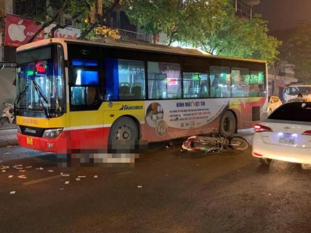 Hà Nội: Nam thanh niên thiệt mạng thương tâm sau va chạm với buýt