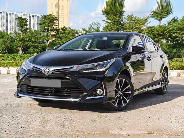 Giá xe Toyota Corolla Altis lăn bánh tháng 4/2021