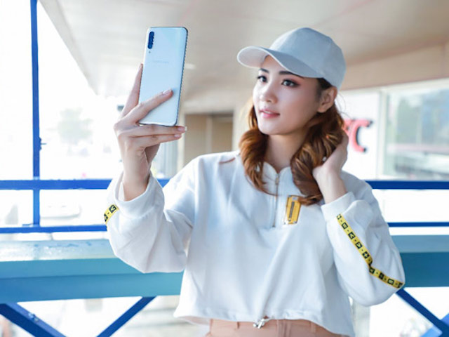 Bảng giá smartphone Samsung tháng 5: Giảm ”sốc” tới 33 - 42%