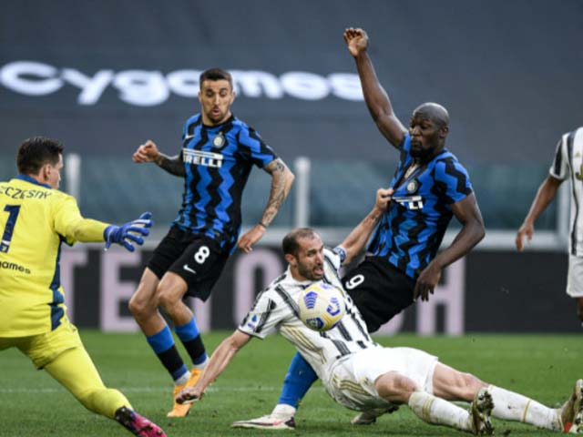Video Juventus - Inter Milan: Điên rồ phản lưới, 5 bàn thắng & 2 thẻ đỏ