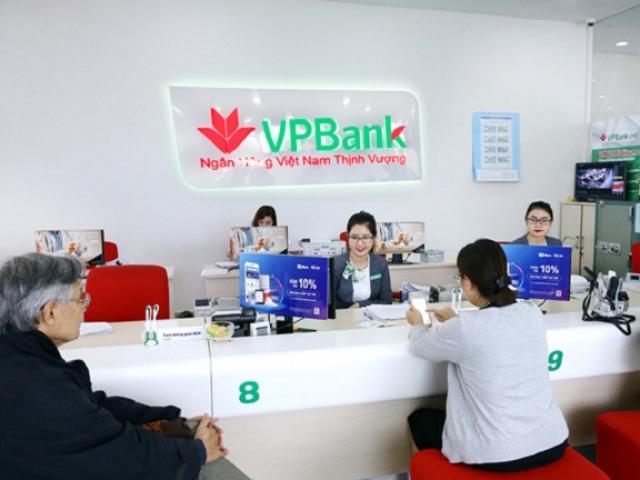 “Nhặt tiền lẻ” ngân hàng: Nơi miễn phí, nơi tận thu