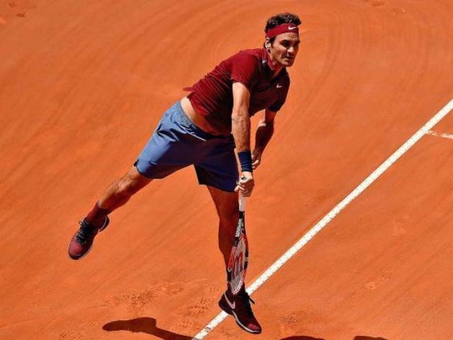 Federer tuyên bố thẳng thừng: 40 tuổi đừng mơ vô địch Roland Garros