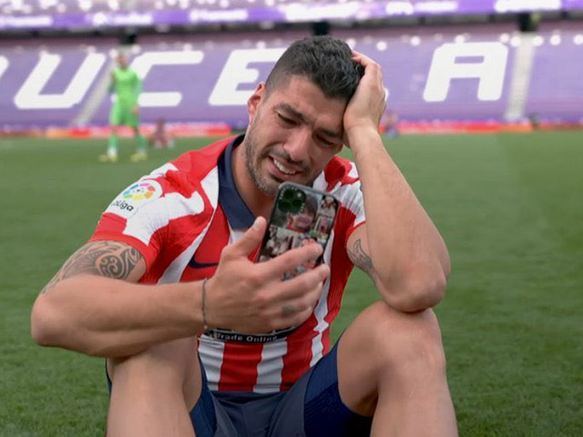 Suarez bật khóc: Nước mắt hạnh phúc của một ”sát thủ” từng bị Barcelona hắt hủi