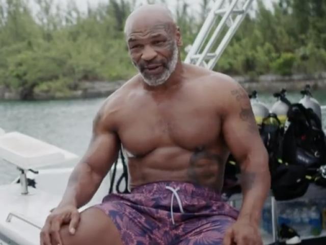 Mike Tyson lộ chuyện ”tày đình”: ”Thác loạn” 3 tháng trên du thuyền
