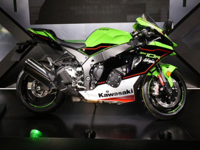Siêu mô tô 2021 Kawasaki Ninja ZX-10R/RR đổ bộ thị trường đông dân nhất thế giới
