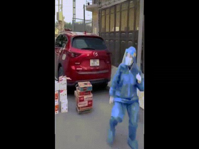 Clip: Phút giải trí siêu dễ thương của các chiến sỹ trong mùa dịch