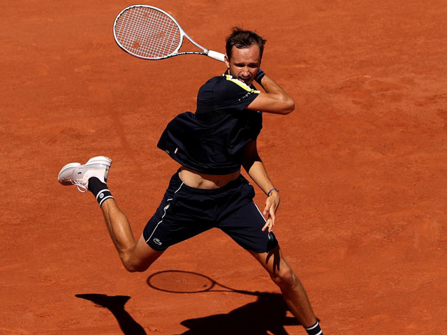 Video tennis Opelka - Medvedev: Bất ngờ nho nhỏ, khuất phục ”khổng lồ” 2m11 (Vòng 3 Roland Garros)